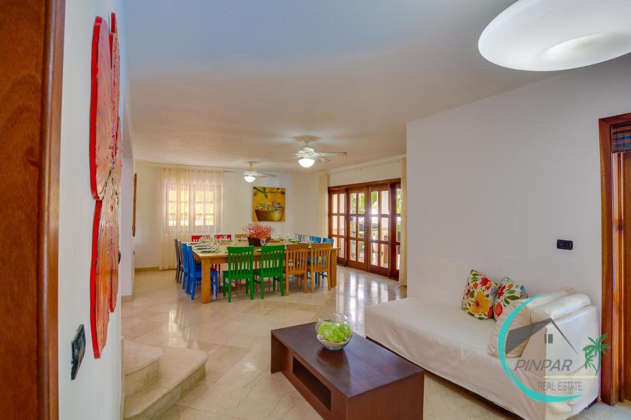 Close To The Beach! Lux Gemela, 6br, 9bt Villa *