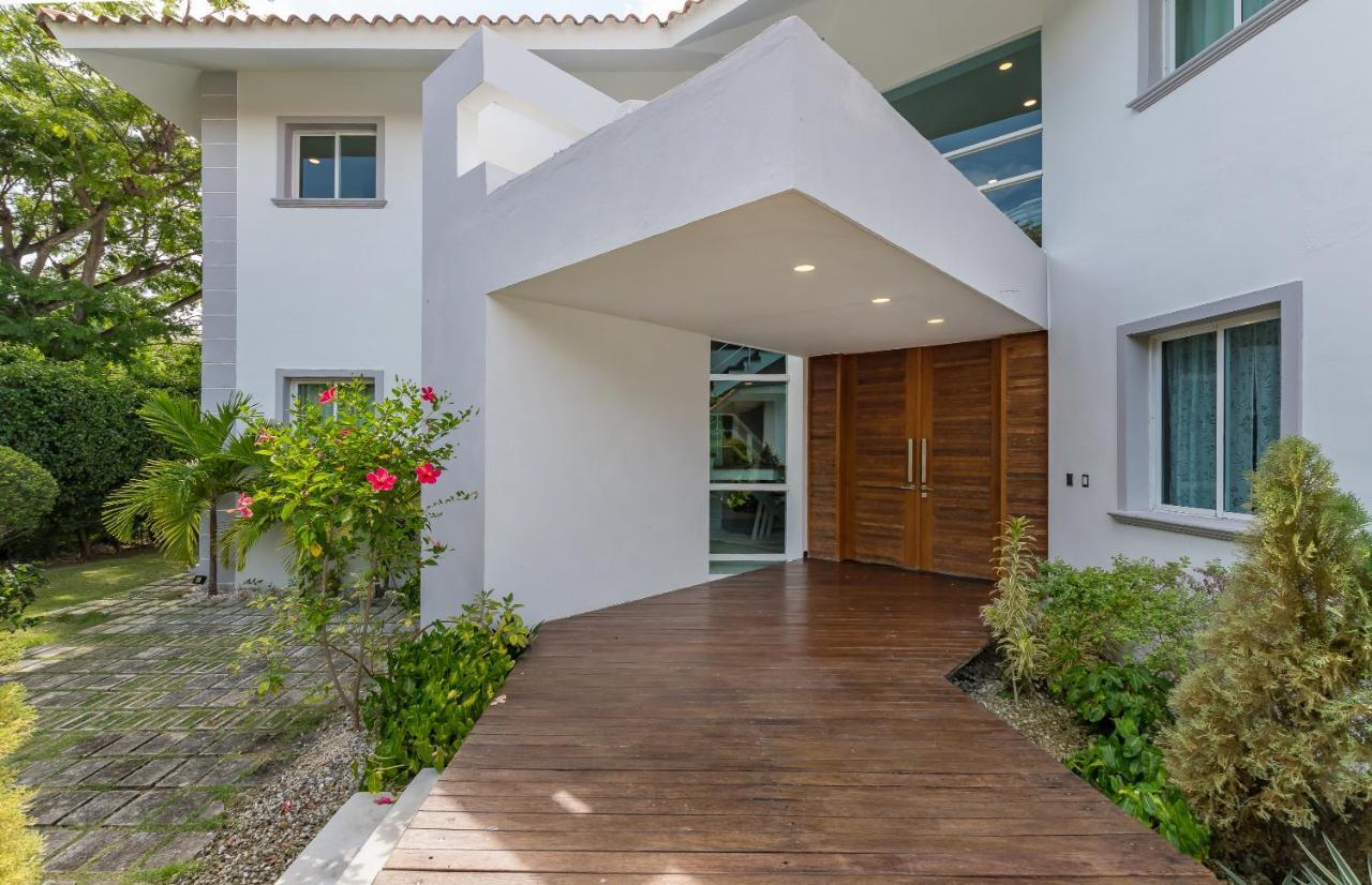Exclusive And Club Pool Villa Punta Cana