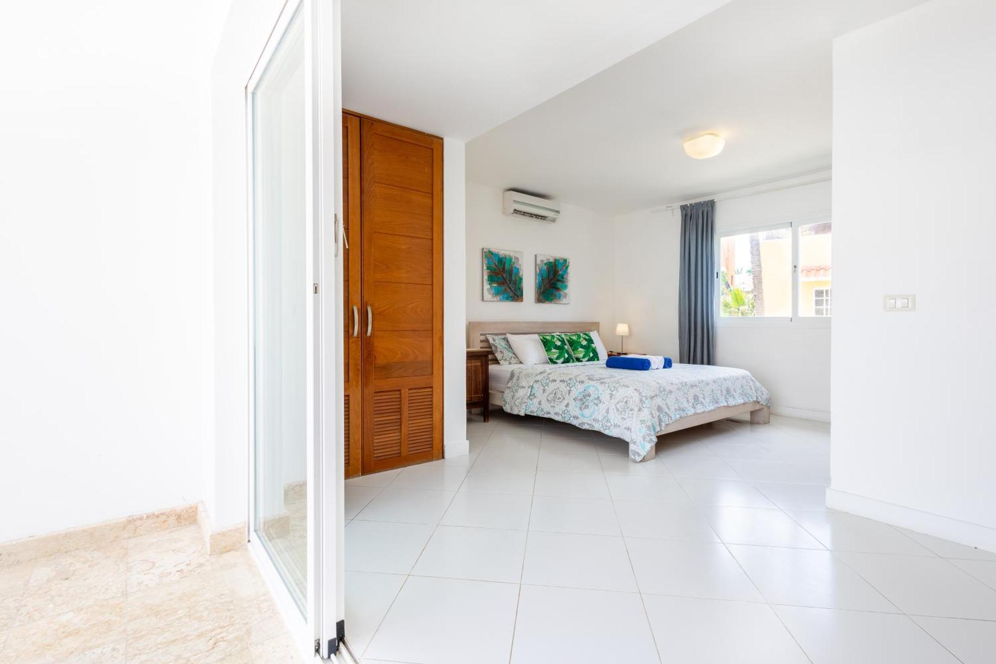 Apartment Prime Ocean View - 3-bedroom Getaway With Private Terrace On Bavaro *