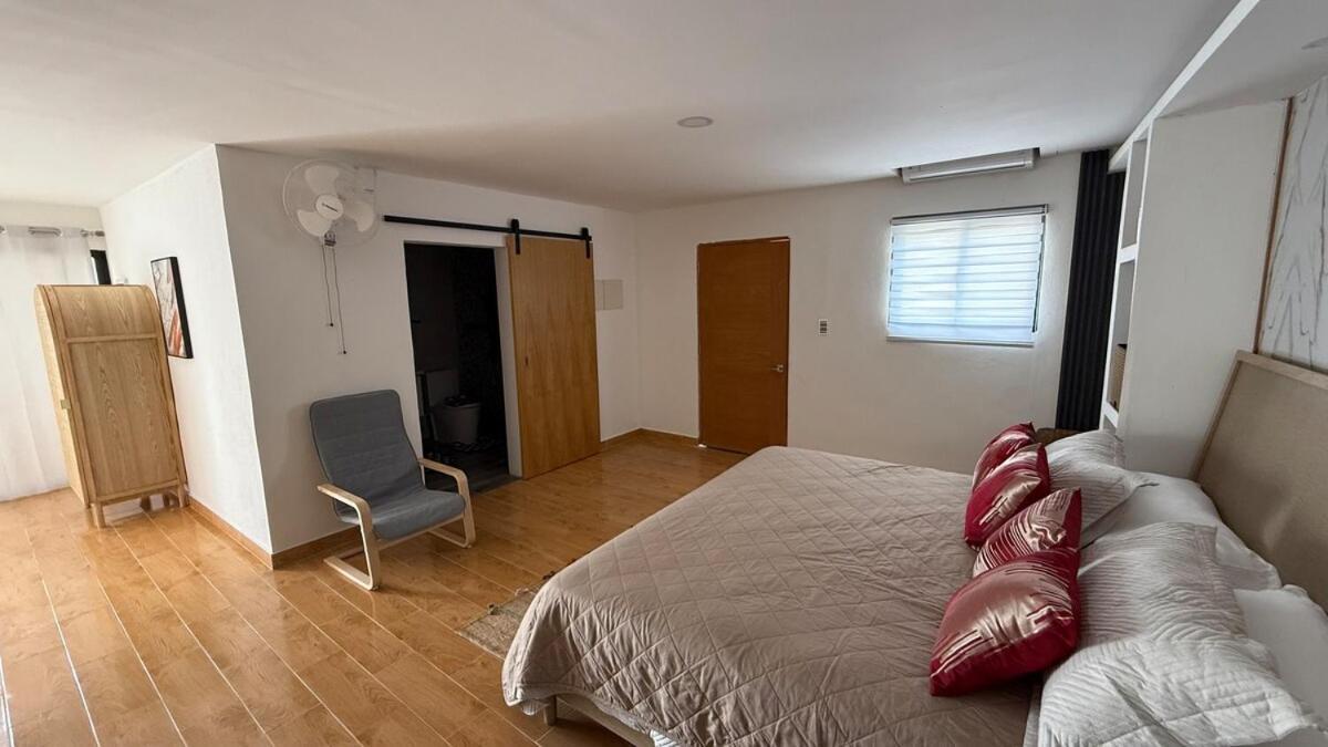 Villa Centrally Exterior Accessible & Pet Friendly *