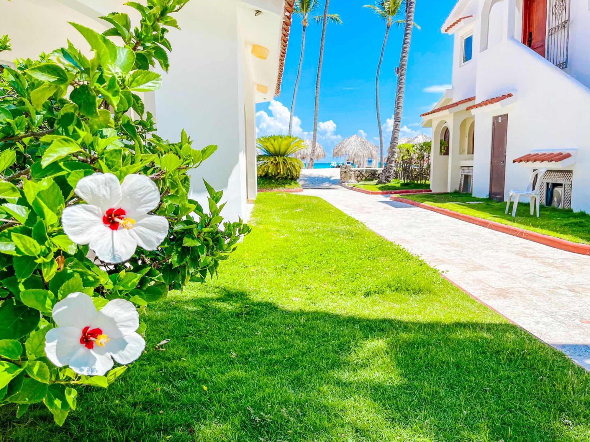 Resort Tropical Club And Bavaro With Wifi Parking Bbq