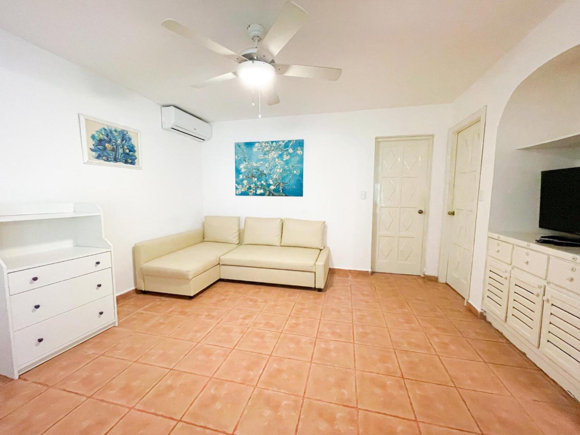 Tropical Club And Bavaro With Wifi Parking Bbq Resort 5*
