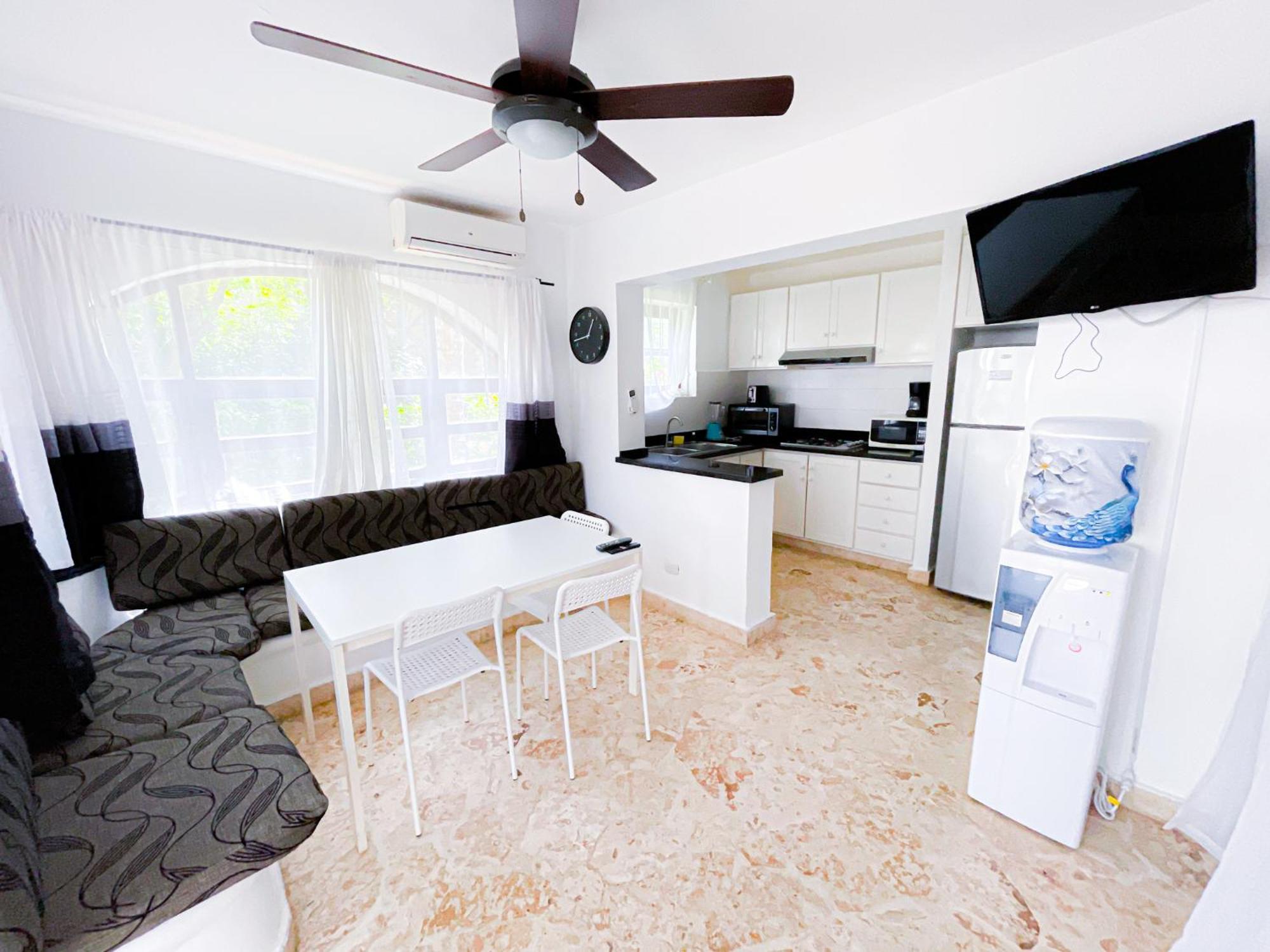 Tropical Club And Bavaro With Wifi Parking Bbq Resort