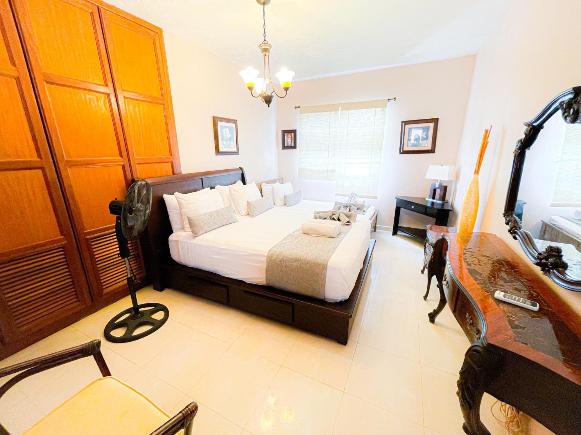 Tropical Club And Bavaro With Wifi Parking Bbq Resort 5*
