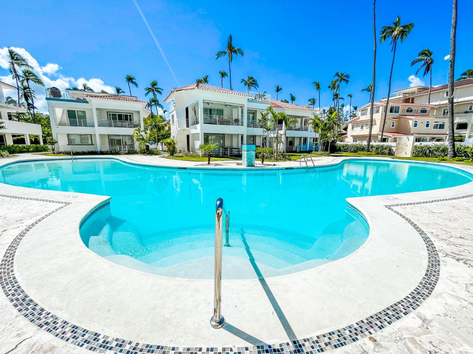 Tropical Club And Bavaro With Wifi Parking Bbq Resort 5*