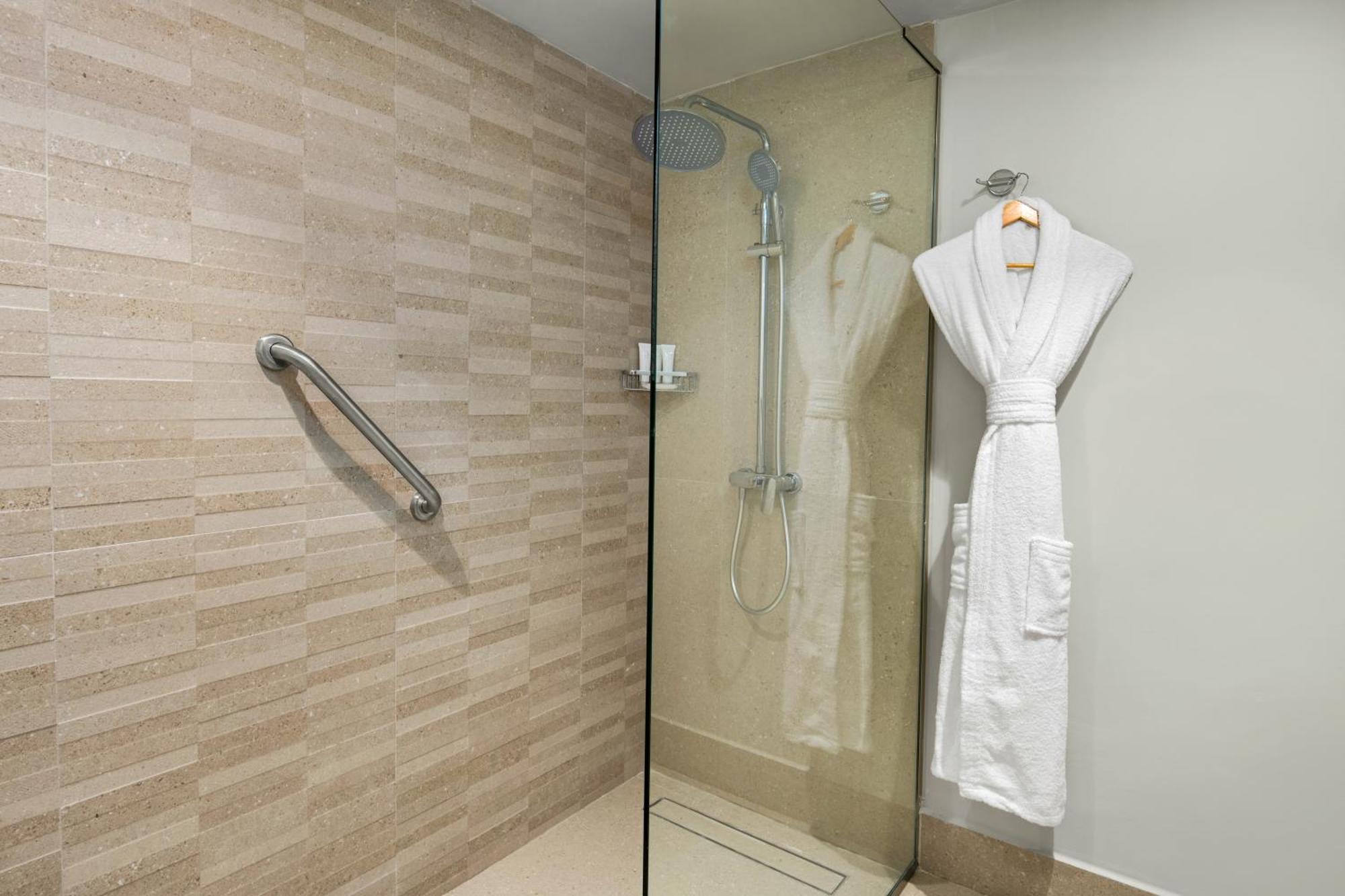 Wyndham Alltra 5*