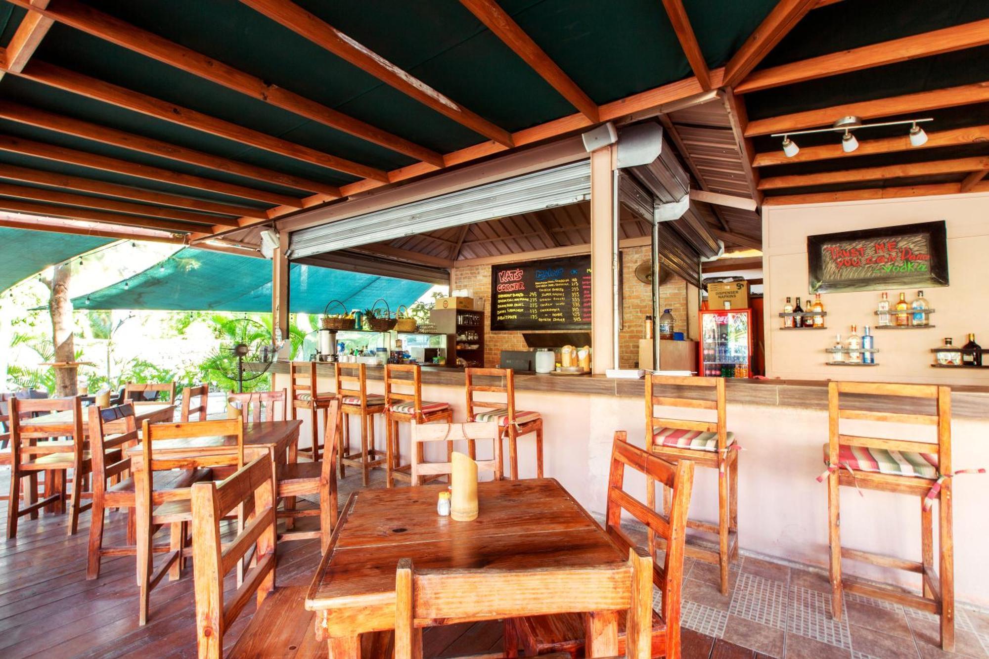 Hotel Sol Caribe And With Tropical Pool - Corales