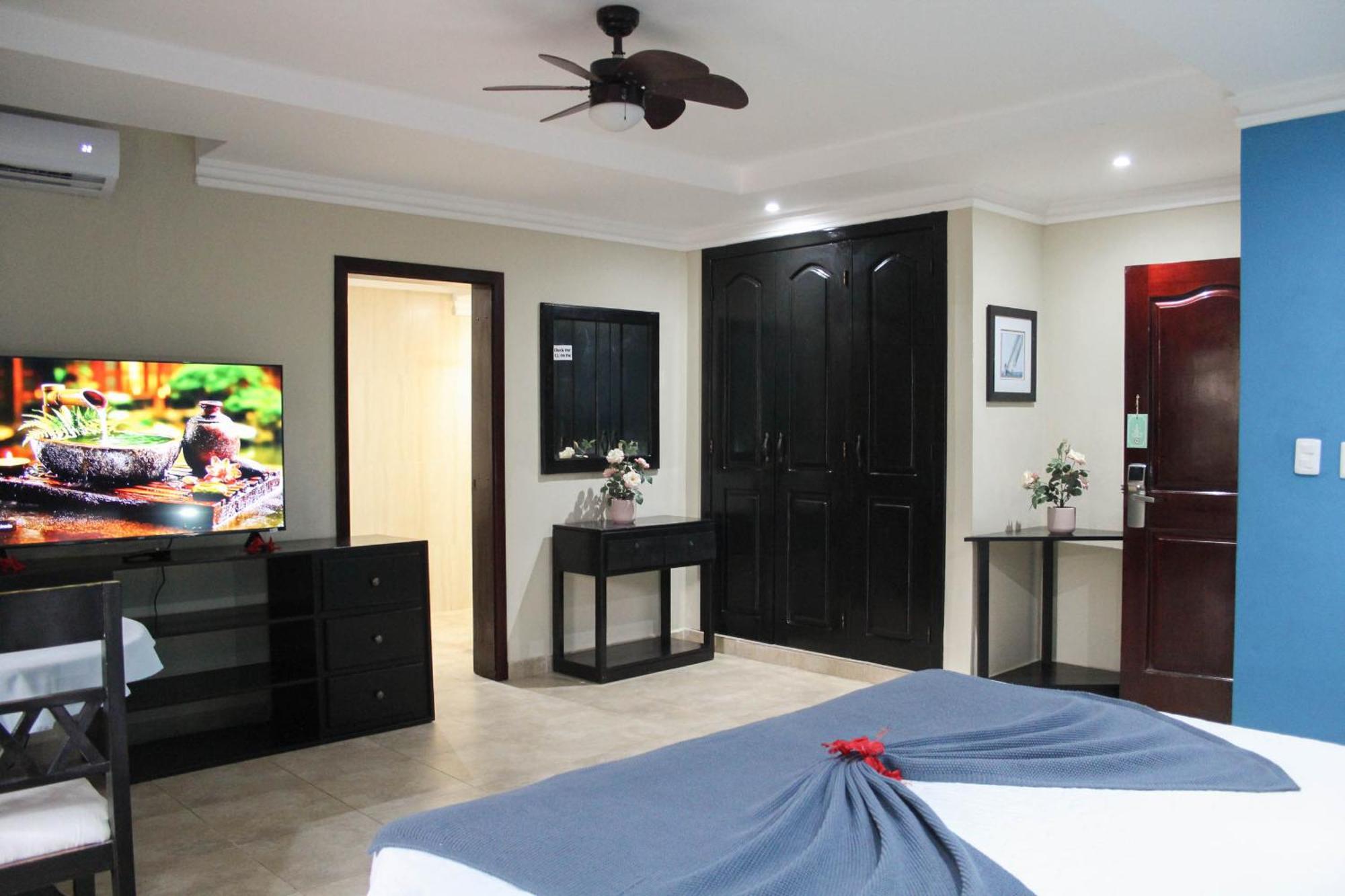 Hotel Plaza Brisas Mt 3*