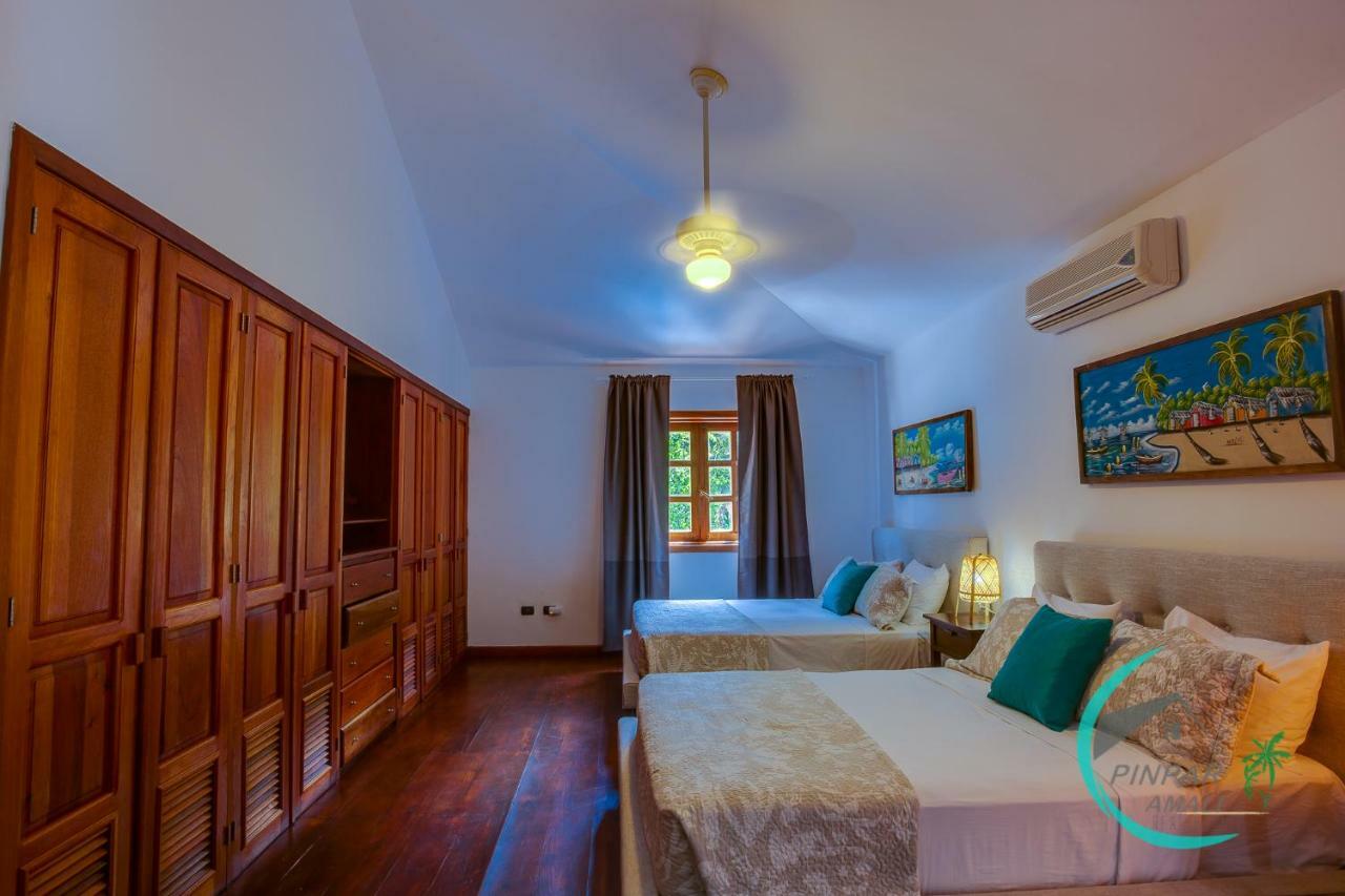 Close To The Beach! Lux Gemela, 6br, 9bt Villa
