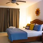 Escapada En Bavaro, Vista Piscina, Playa Los Corales A Solo Pasos