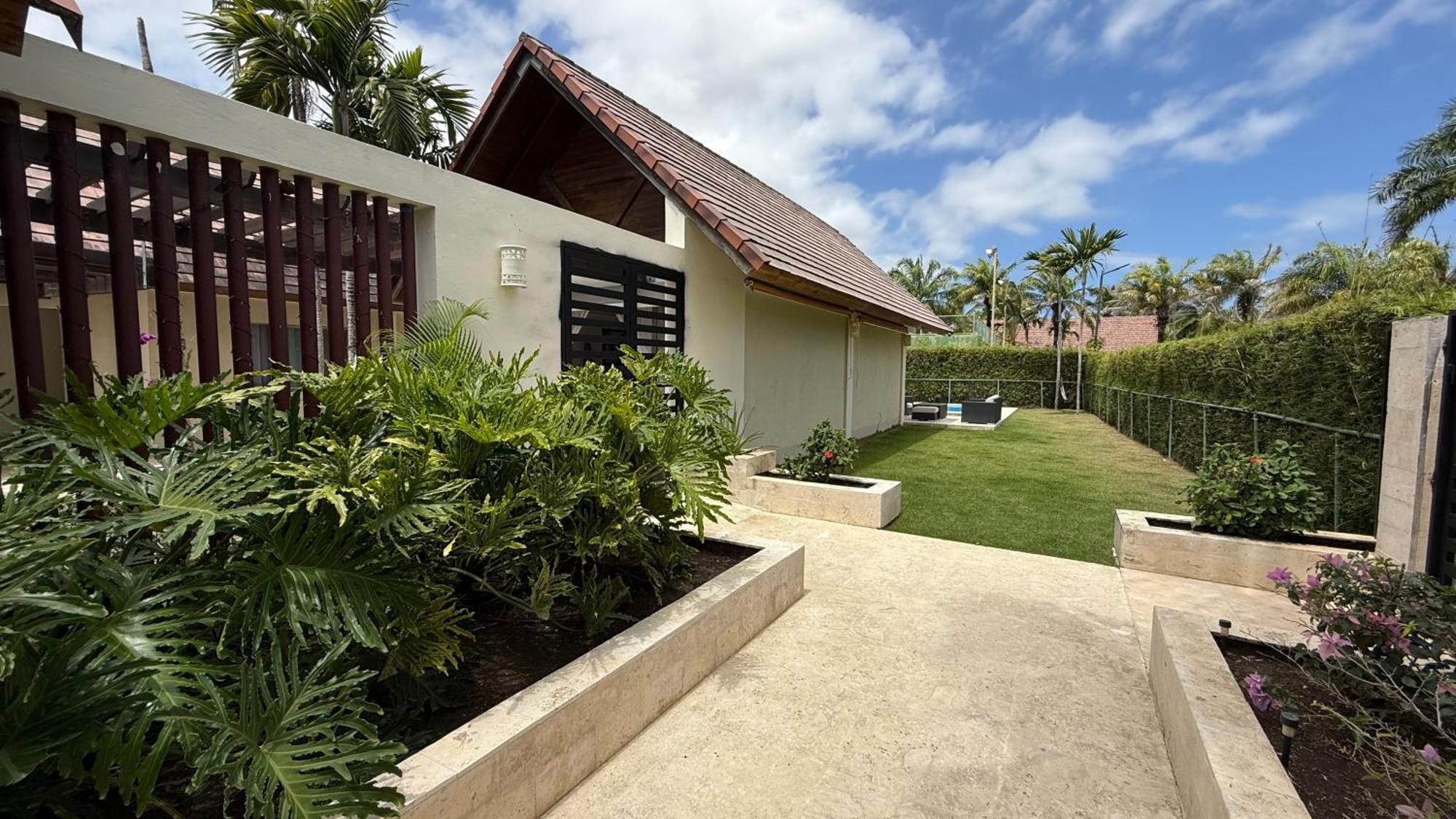 Villa Centrally Exterior Accessible & Pet Friendly Punta Cana