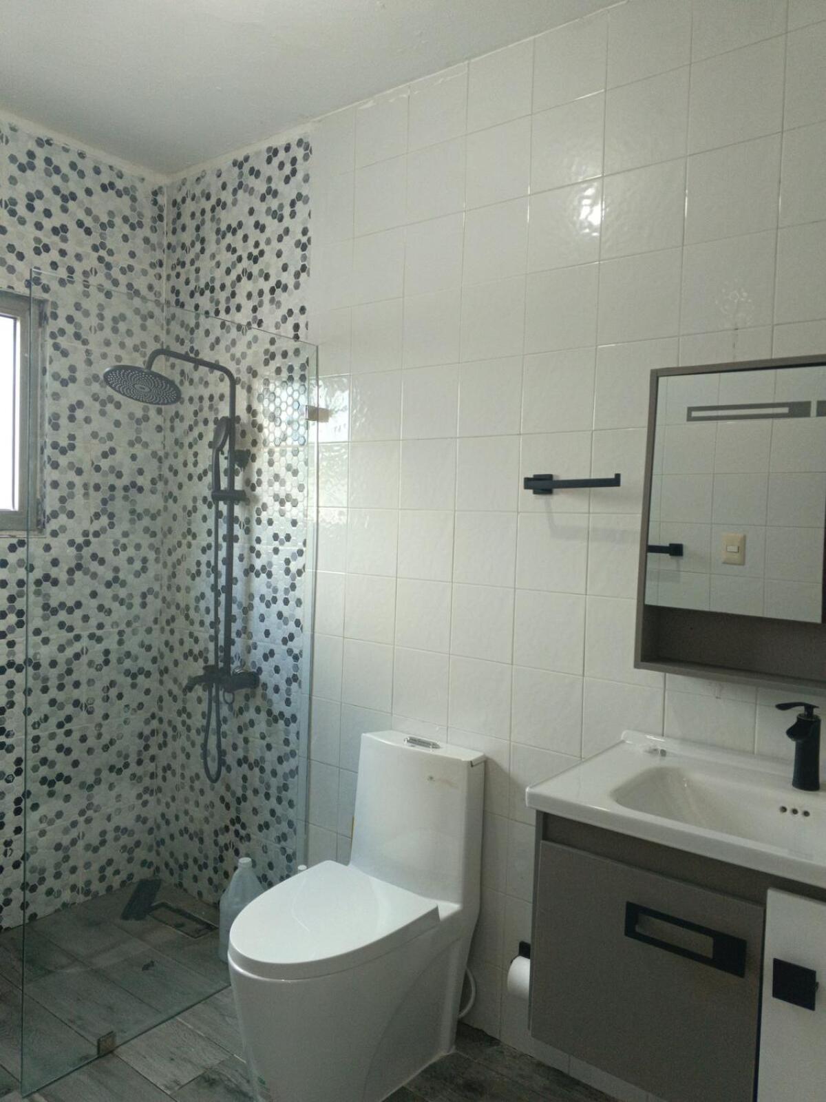 Centrally Exterior Accessible & Pet Friendly Villa *
