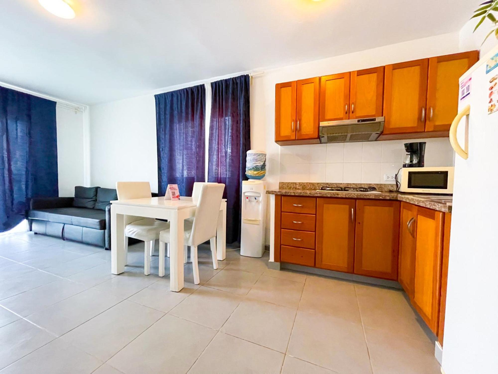 Hotel Tropical Fiesta Studios Suites Pool Near Bavaro Beach Club & Spa Punta Cana