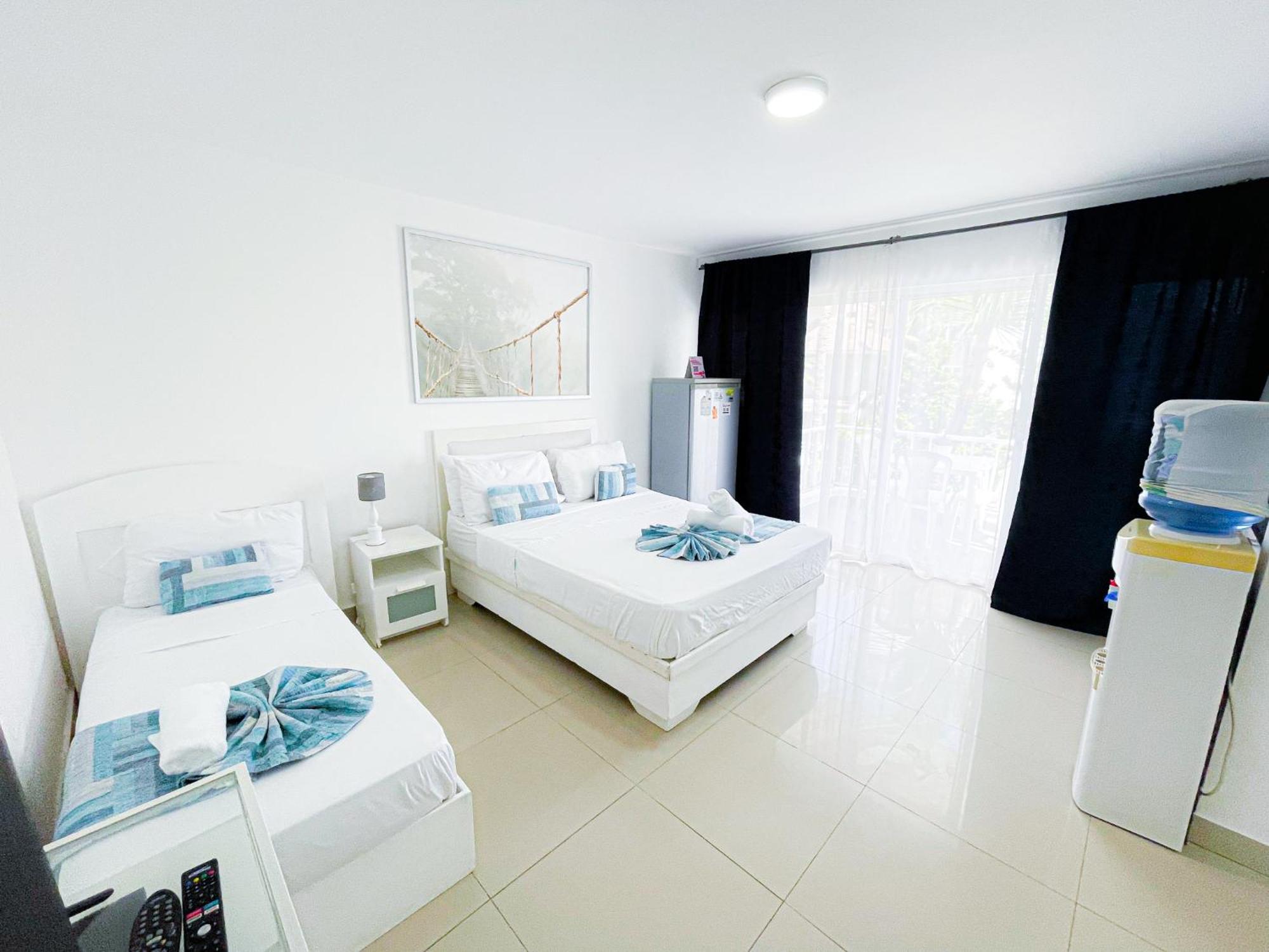 Tropical Fiesta Studios Suites Pool Near Bavaro Beach Club & Spa Hotel 5*