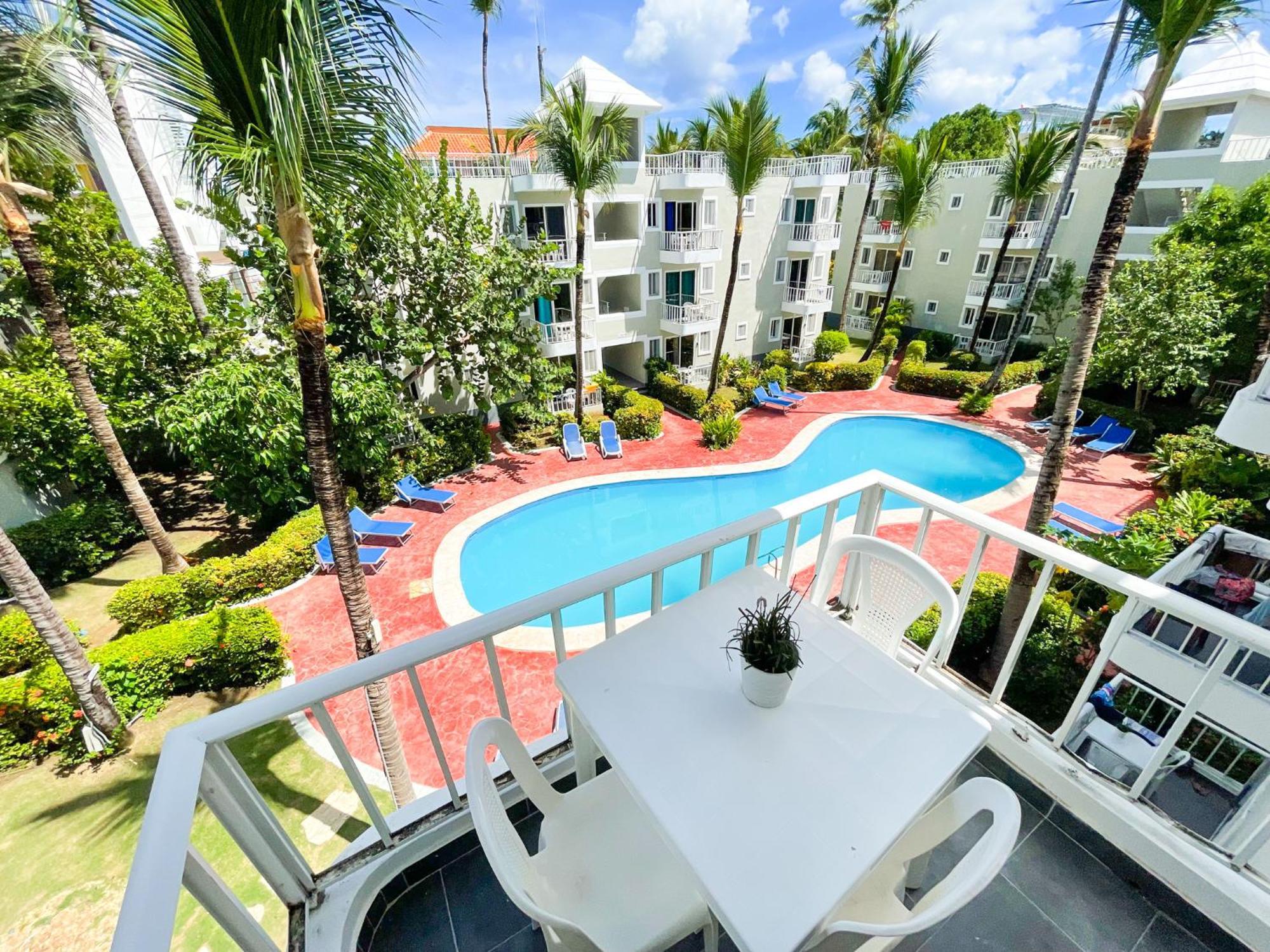 Tropical Fiesta Studios Suites Pool Near Bavaro Beach Club & Spa
