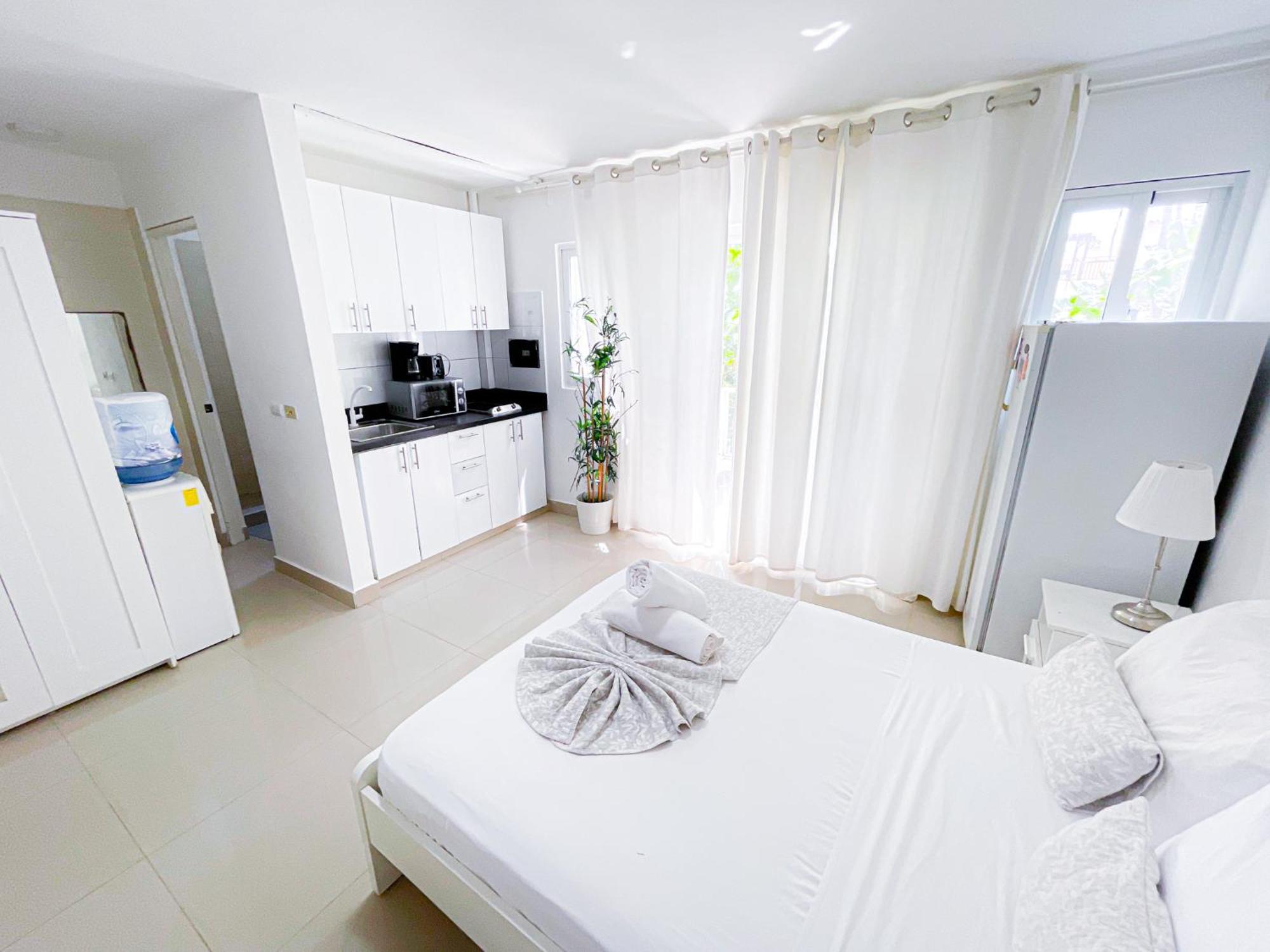 Tropical Fiesta Studios Suites Pool Near Bavaro Beach Club & Spa Hotel 5*