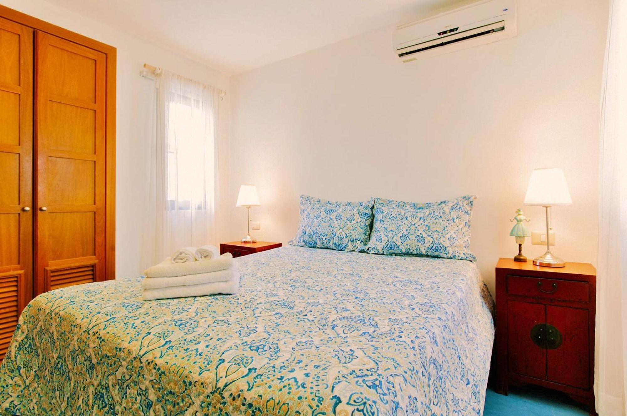 & Larimar Villa