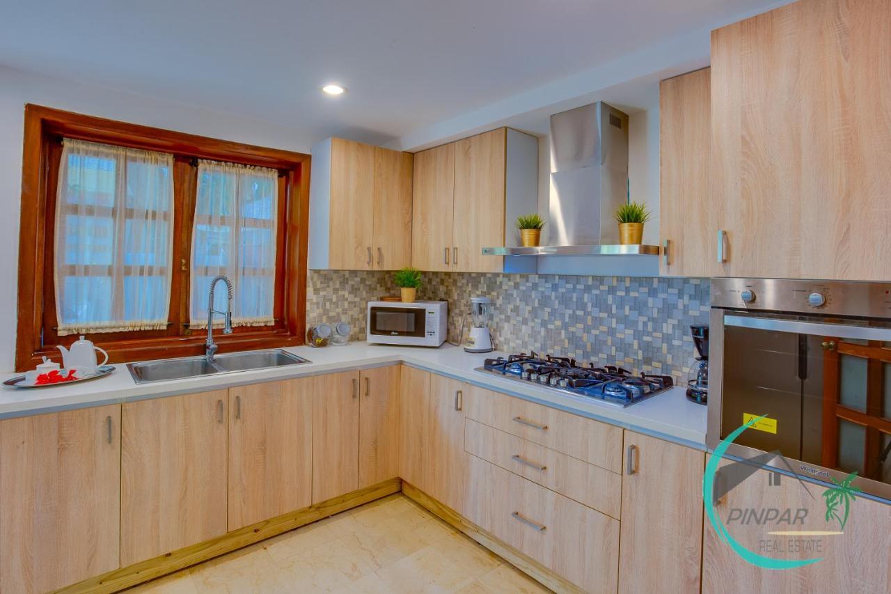 Villa Close To The Beach! Lux Gemela, 6br, 9bt