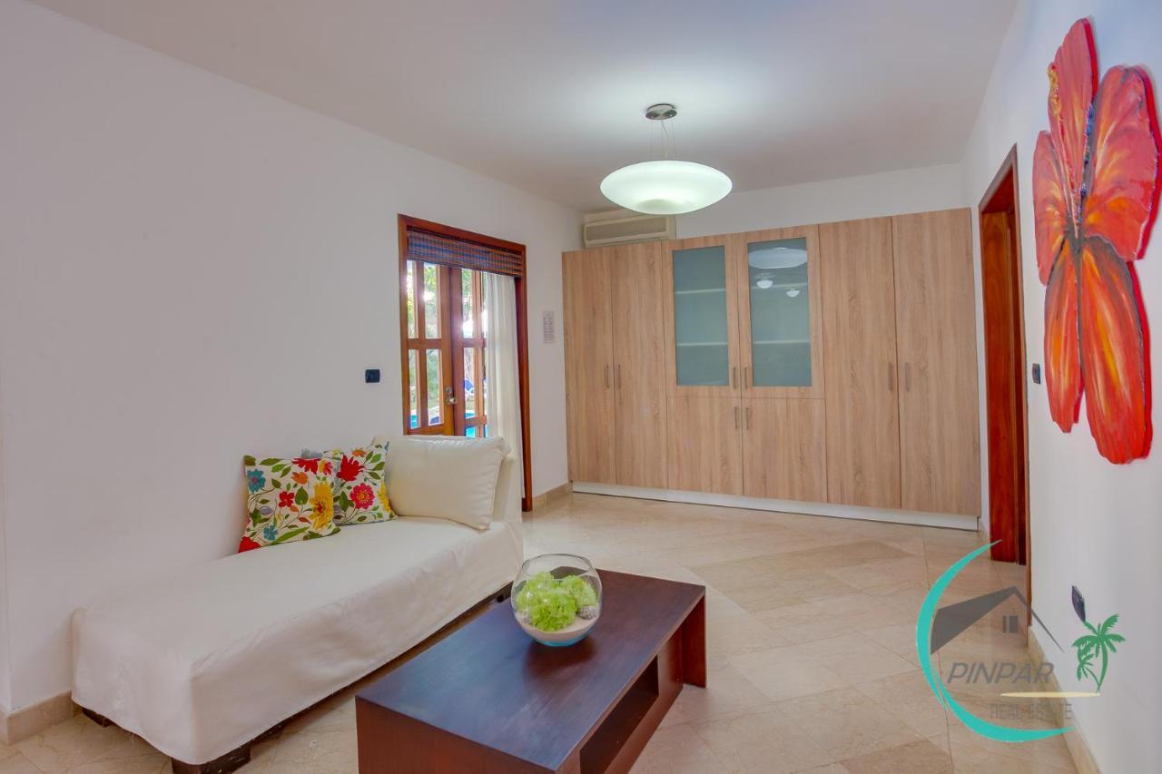 Close To The Beach! Lux Gemela, 6br, 9bt Villa *
