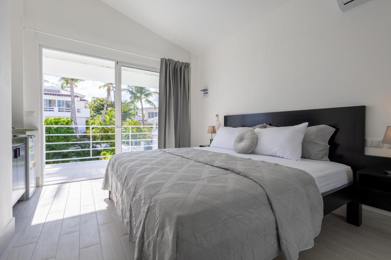 Villa Huge 8-bedroom With Private Pool - Corales *