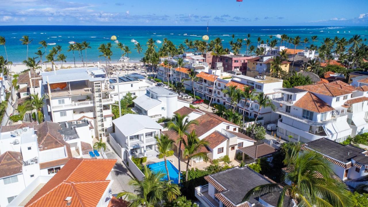 Huge 8-bedroom With Private Pool - Corales * Punta Cana