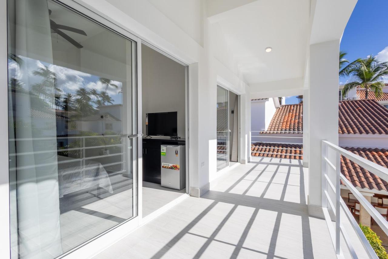 Huge 8-bedroom With Private Pool - Corales *