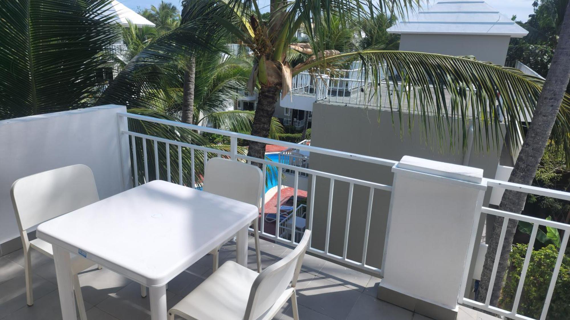 Sol Caribe Pool Apartment