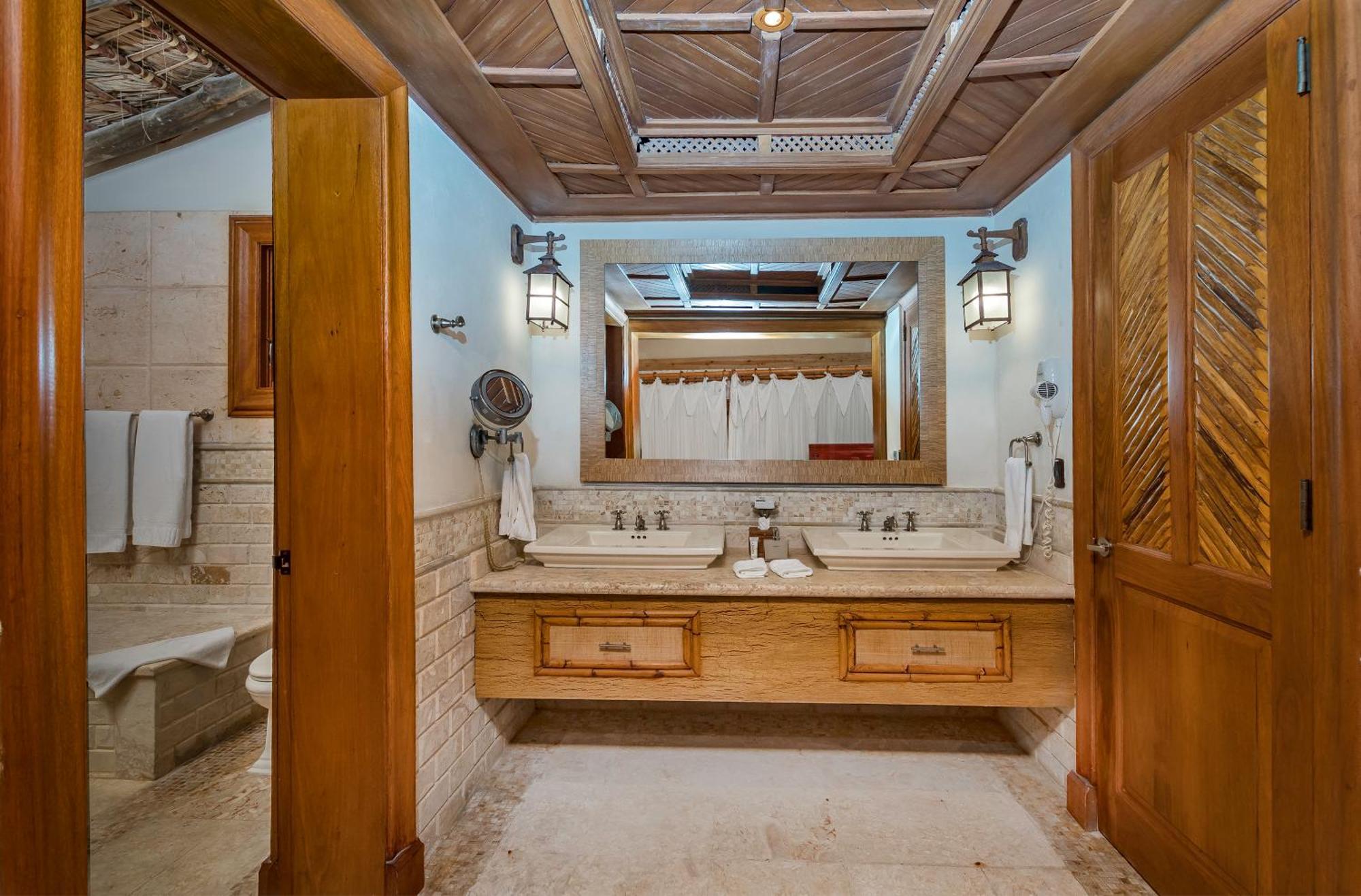 Villa Cap Cana For Rent - Luxury With Access To Eden Roc Punta Cana