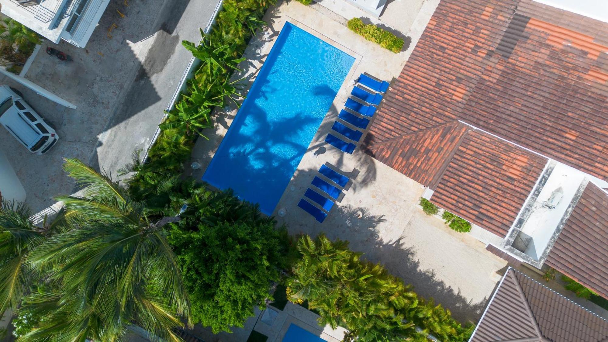 Huge 8-bedroom With Private Pool - Corales