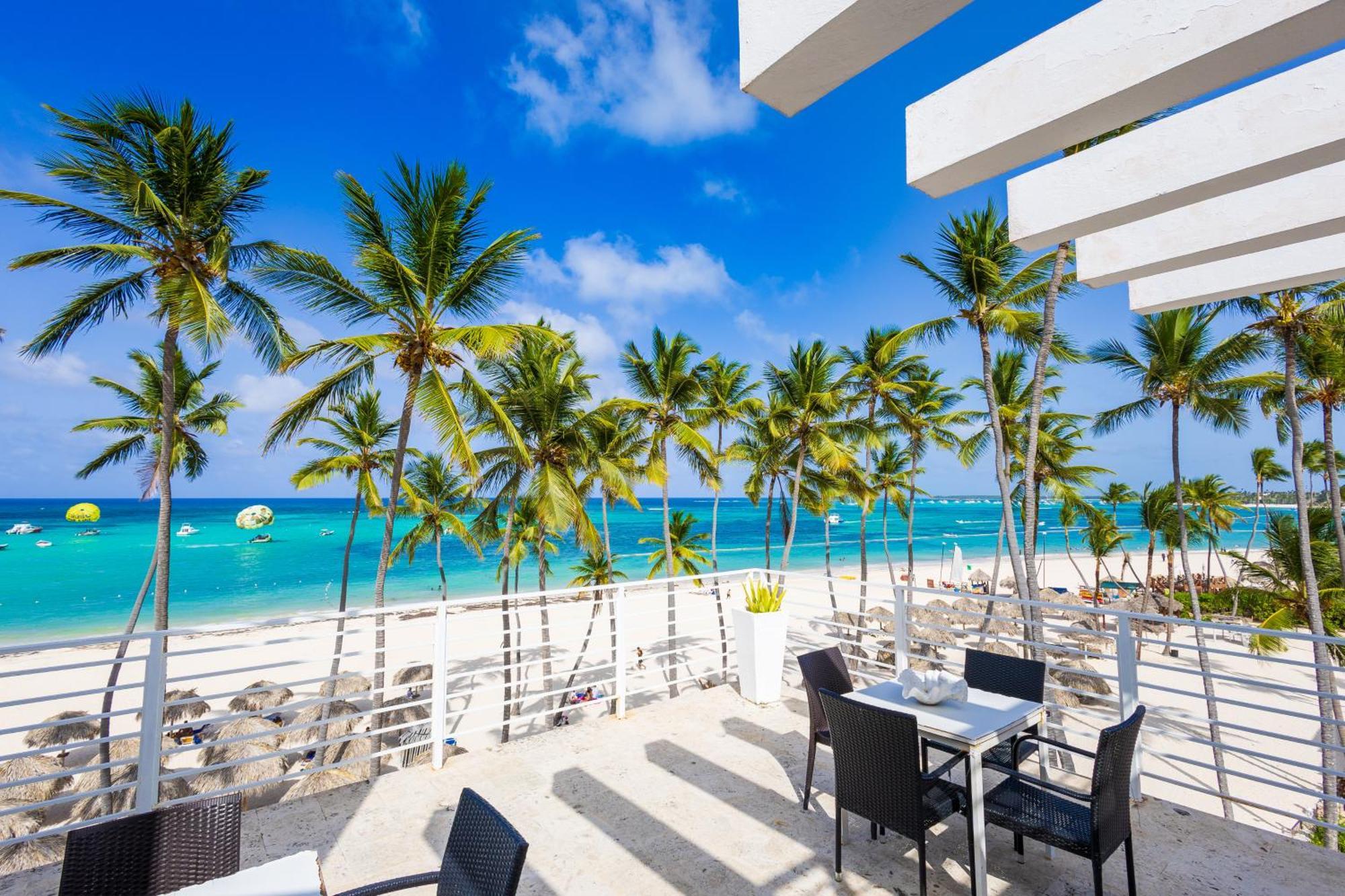 Dream Beachfront - 4-bedroom Penthouse With Rooftop Bbq & Ocean Views Apartment Punta Cana