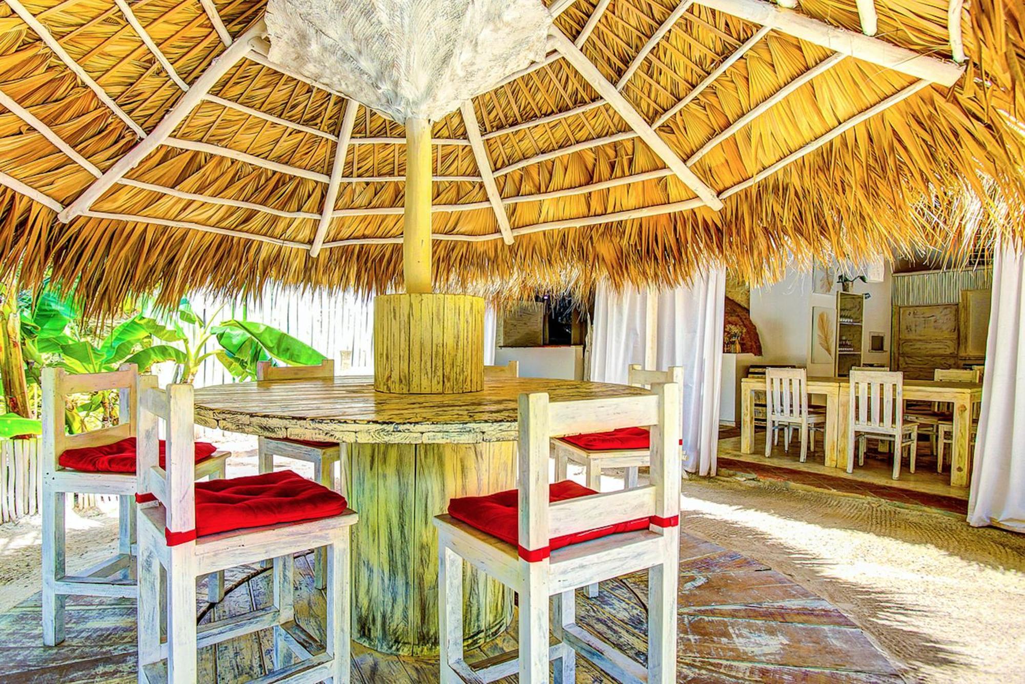 Ducassi Rooftop Pool - Club And 5*