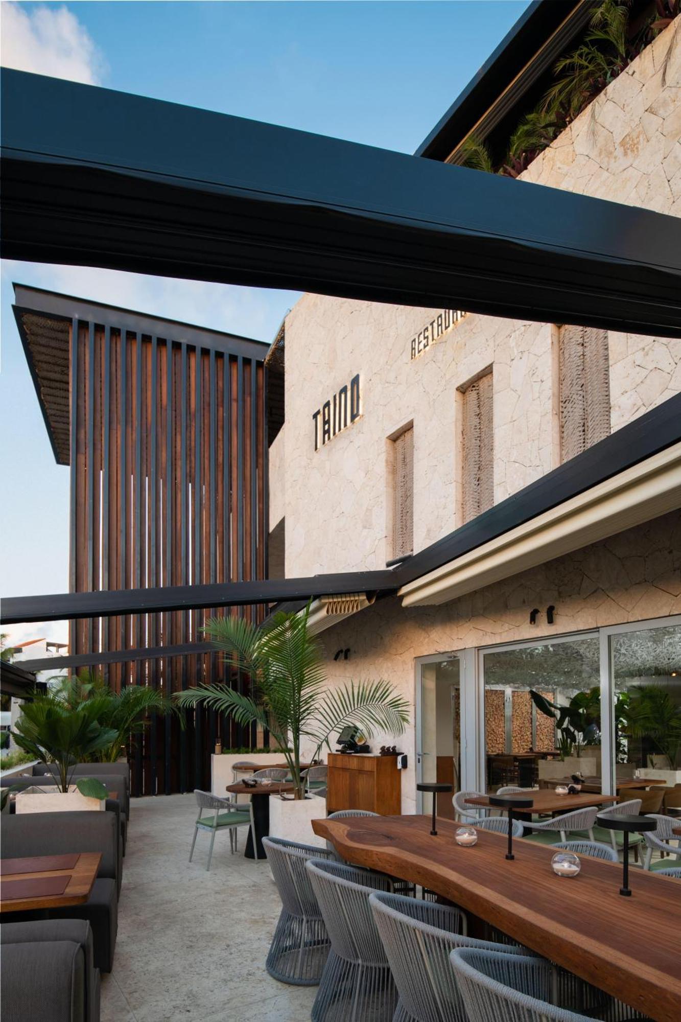 Ducassi Rooftop Pool - Club And 5*
