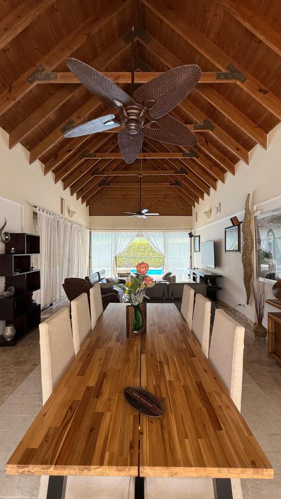 Villa Centrally Exterior Accessible & Pet Friendly *