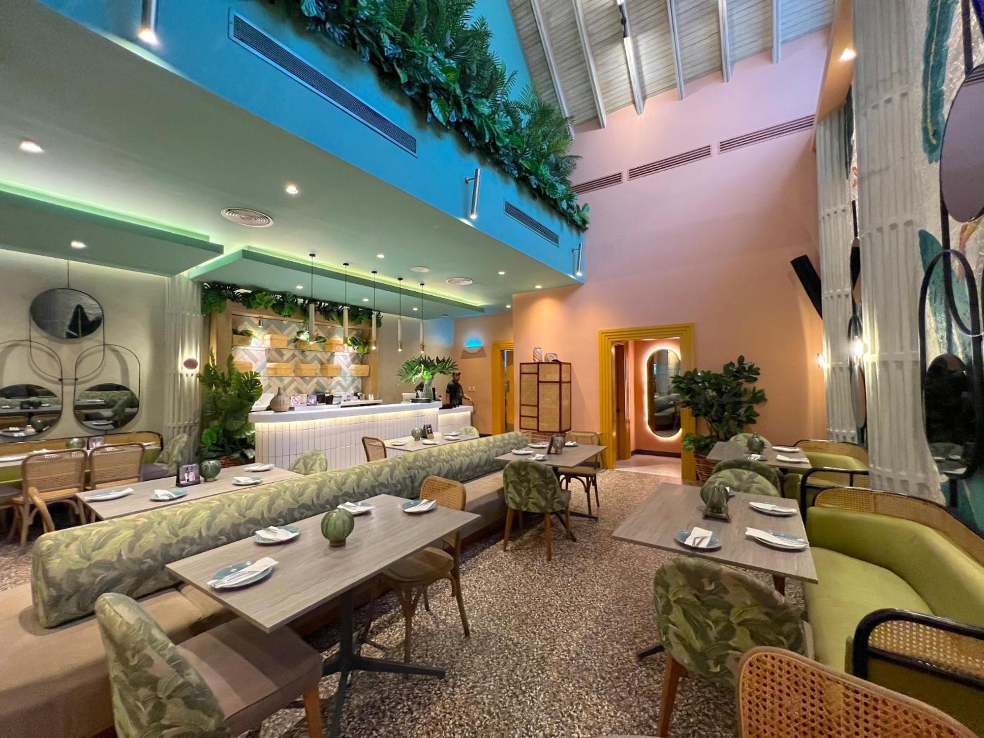 Serenity With Rooftop Pool, Club, Spa, Restaurants Aparthotel