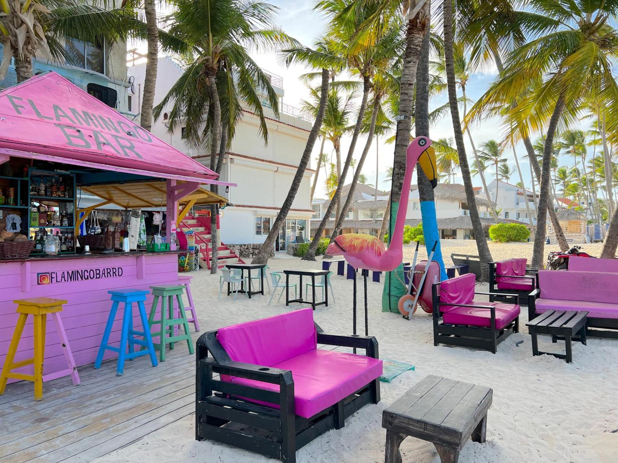 Serenity With Rooftop Pool, Club, Spa, Restaurants