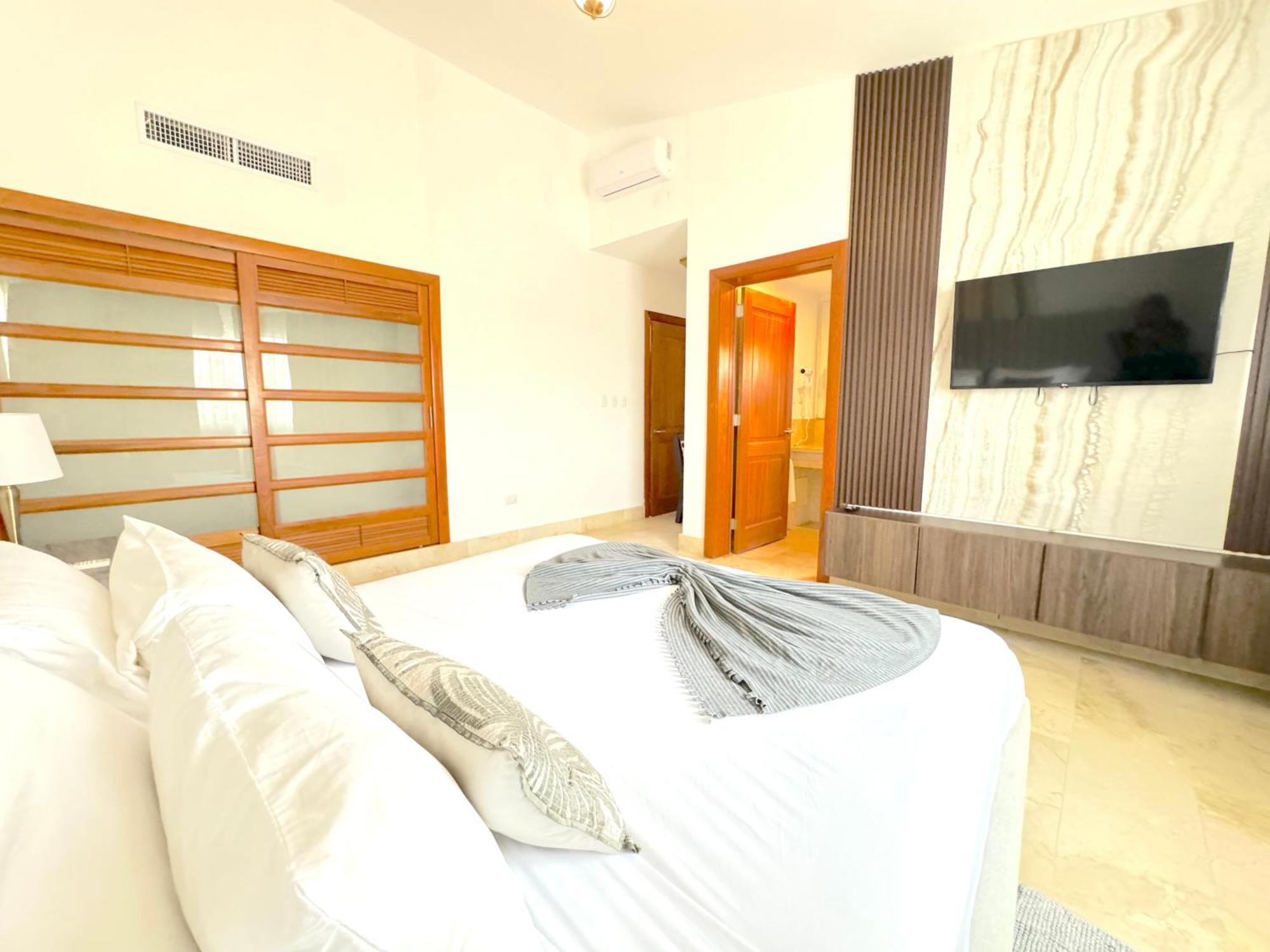 Front By Playa Palmera Apartment