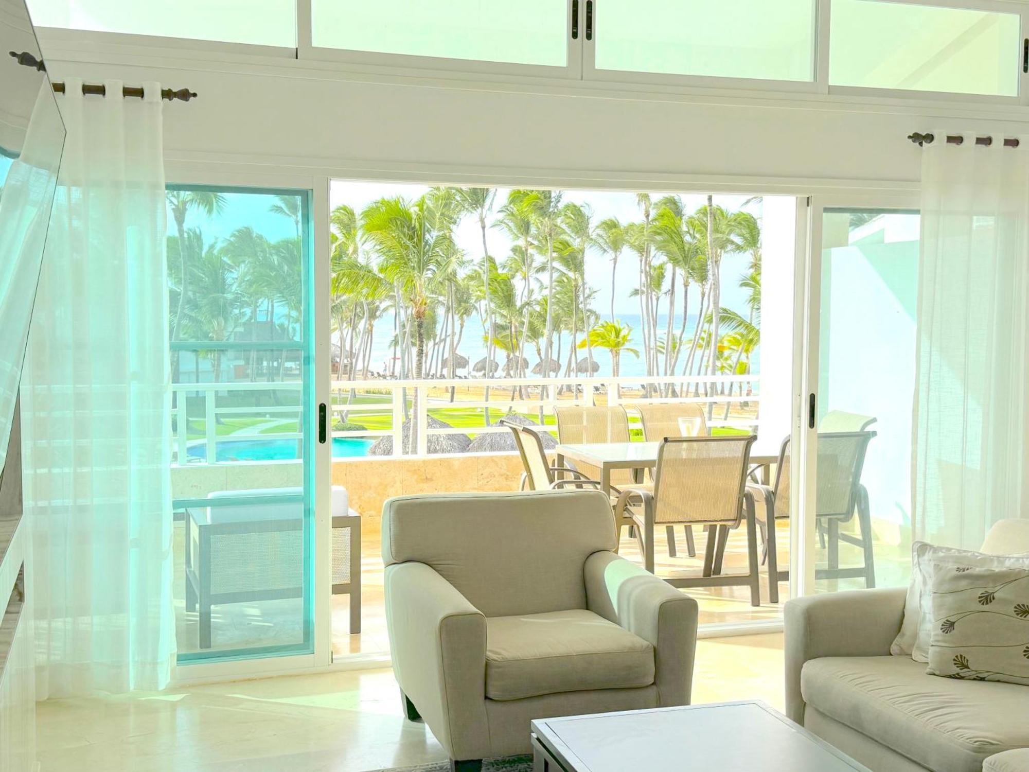Front By Playa Palmera Apartment