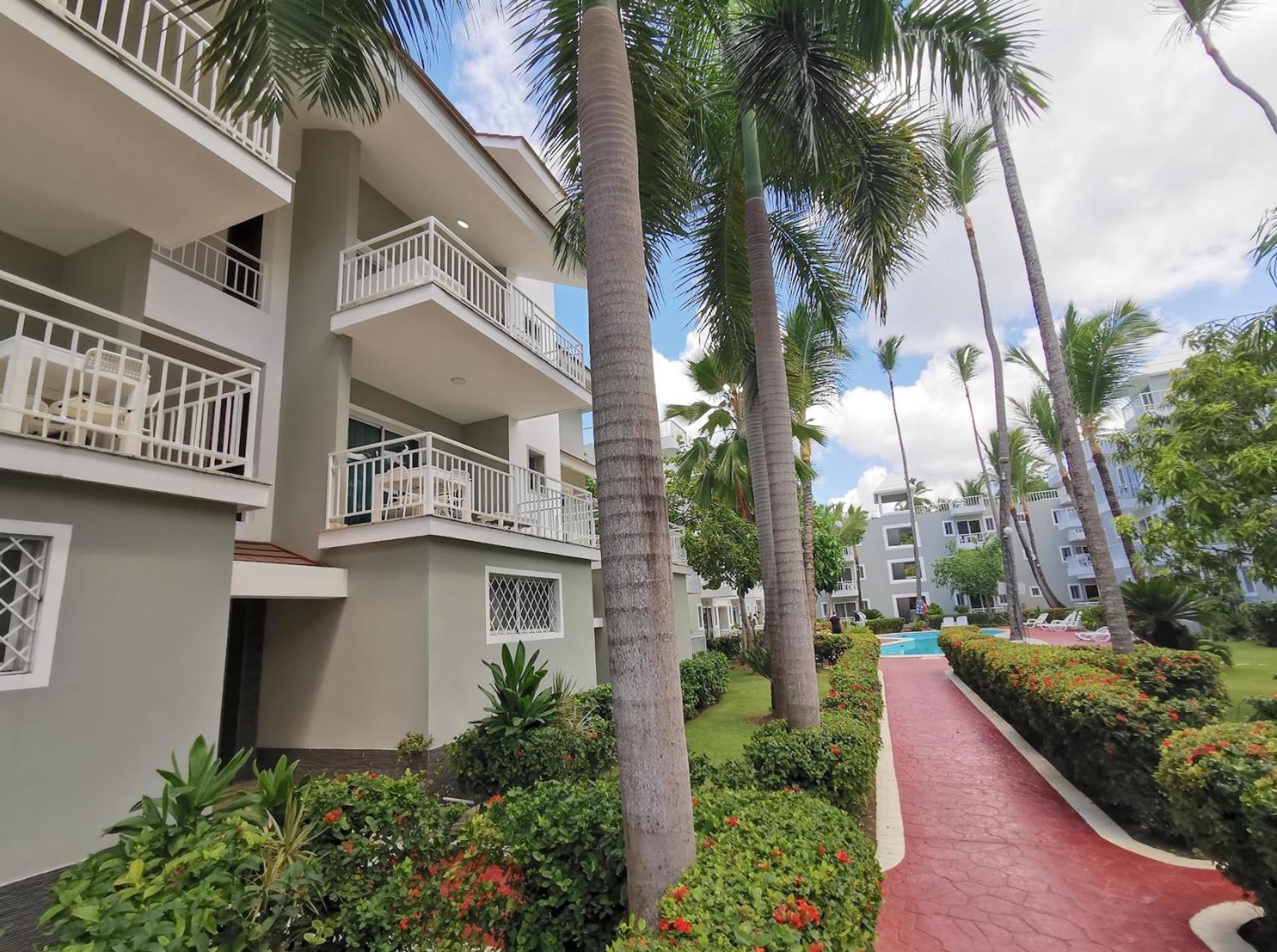 Aparthotel Caribbean Dream With Pool Playa Corales 5*