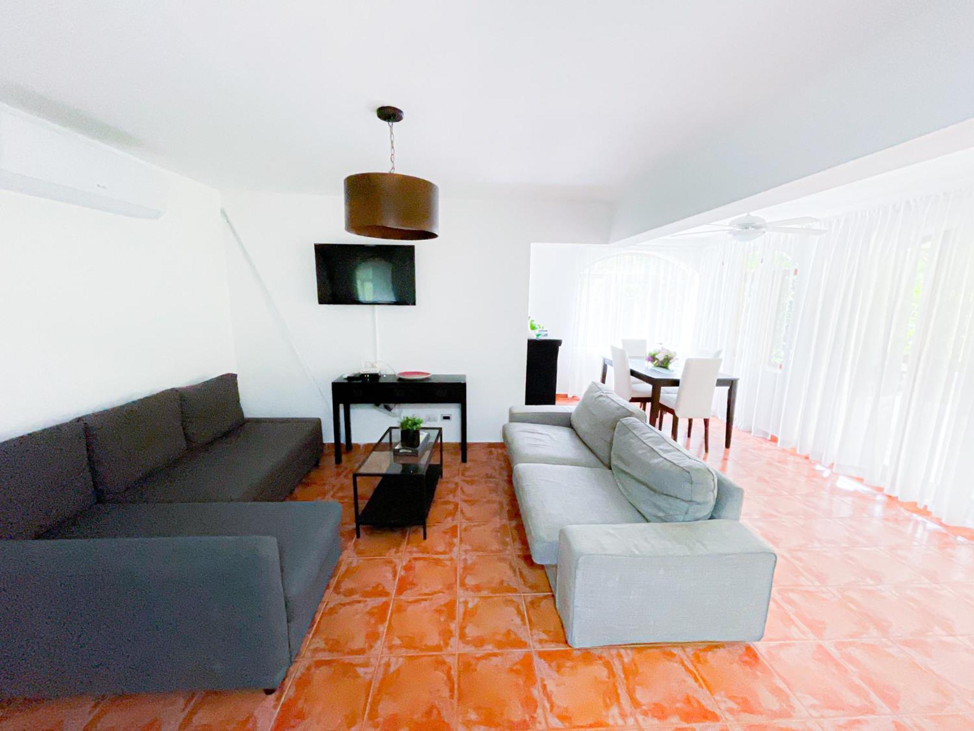 Resort Condo-hotel With & Private Wifi Bbq Club & 5*