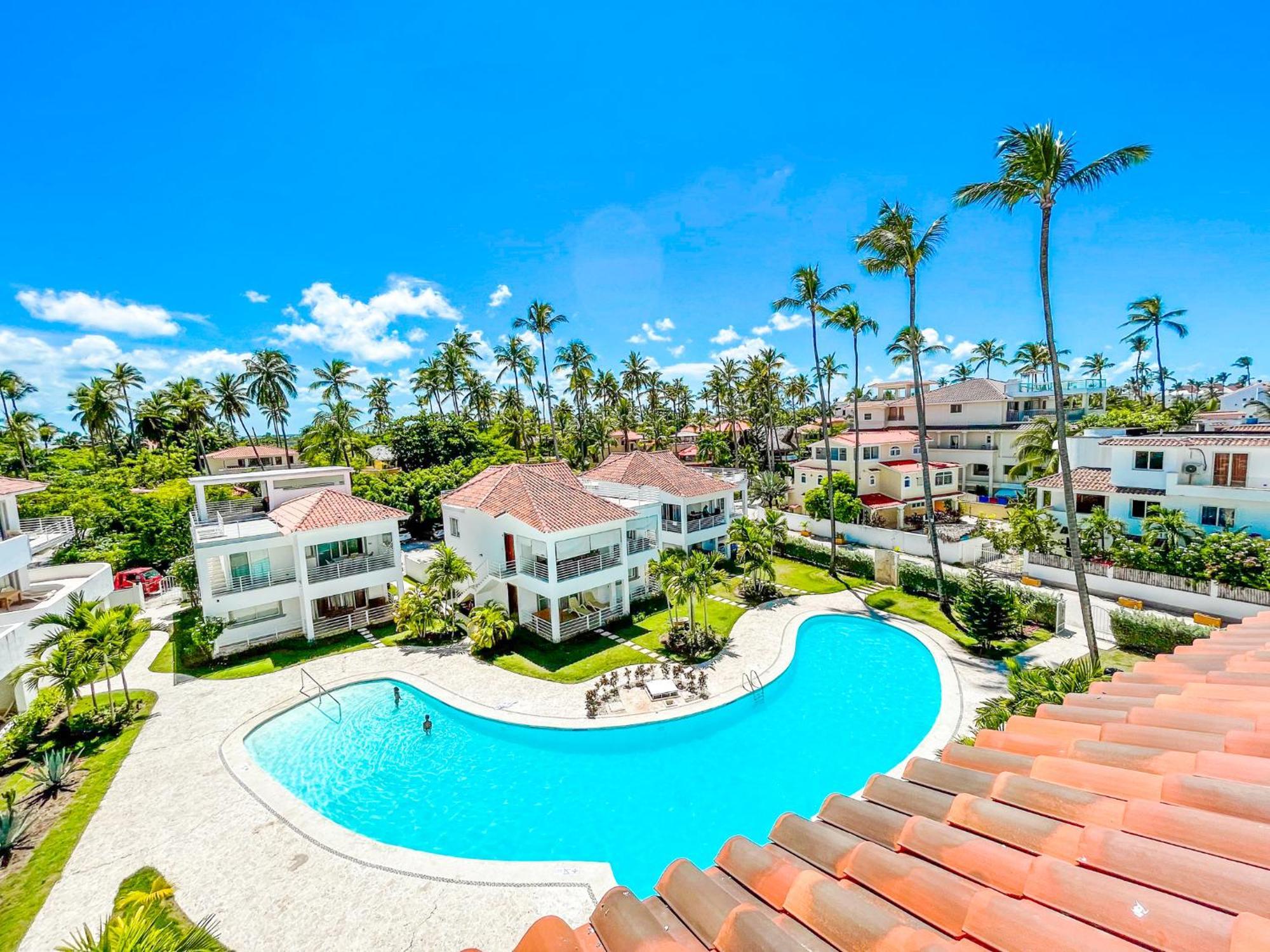 Tropical And Homes - Club, Spa, Restaurants - Playa Corales