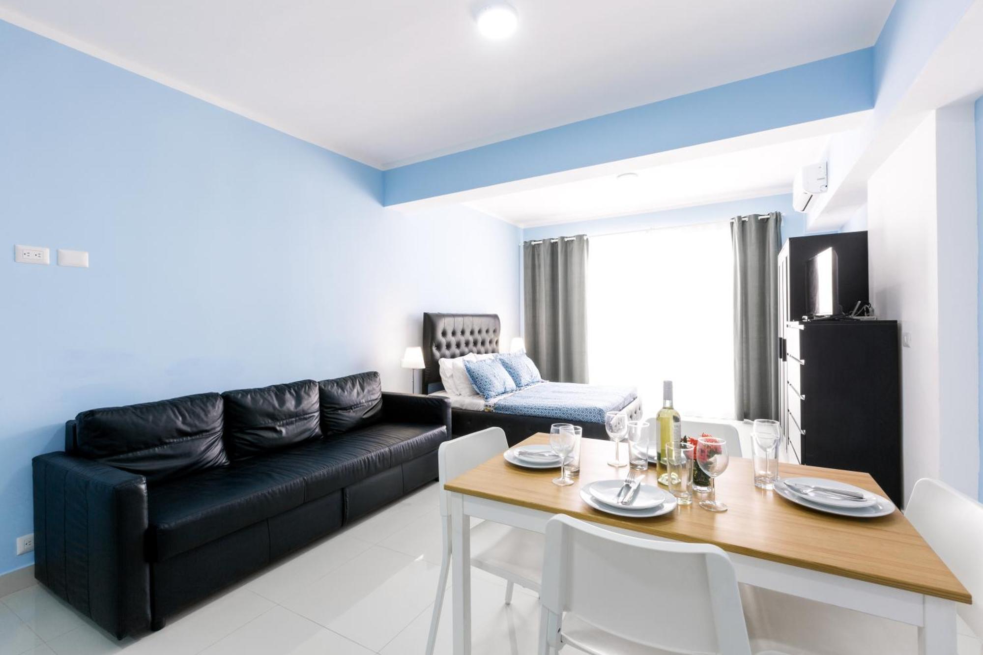 Aventura And - Corales - Good Location With Many Restaurants
