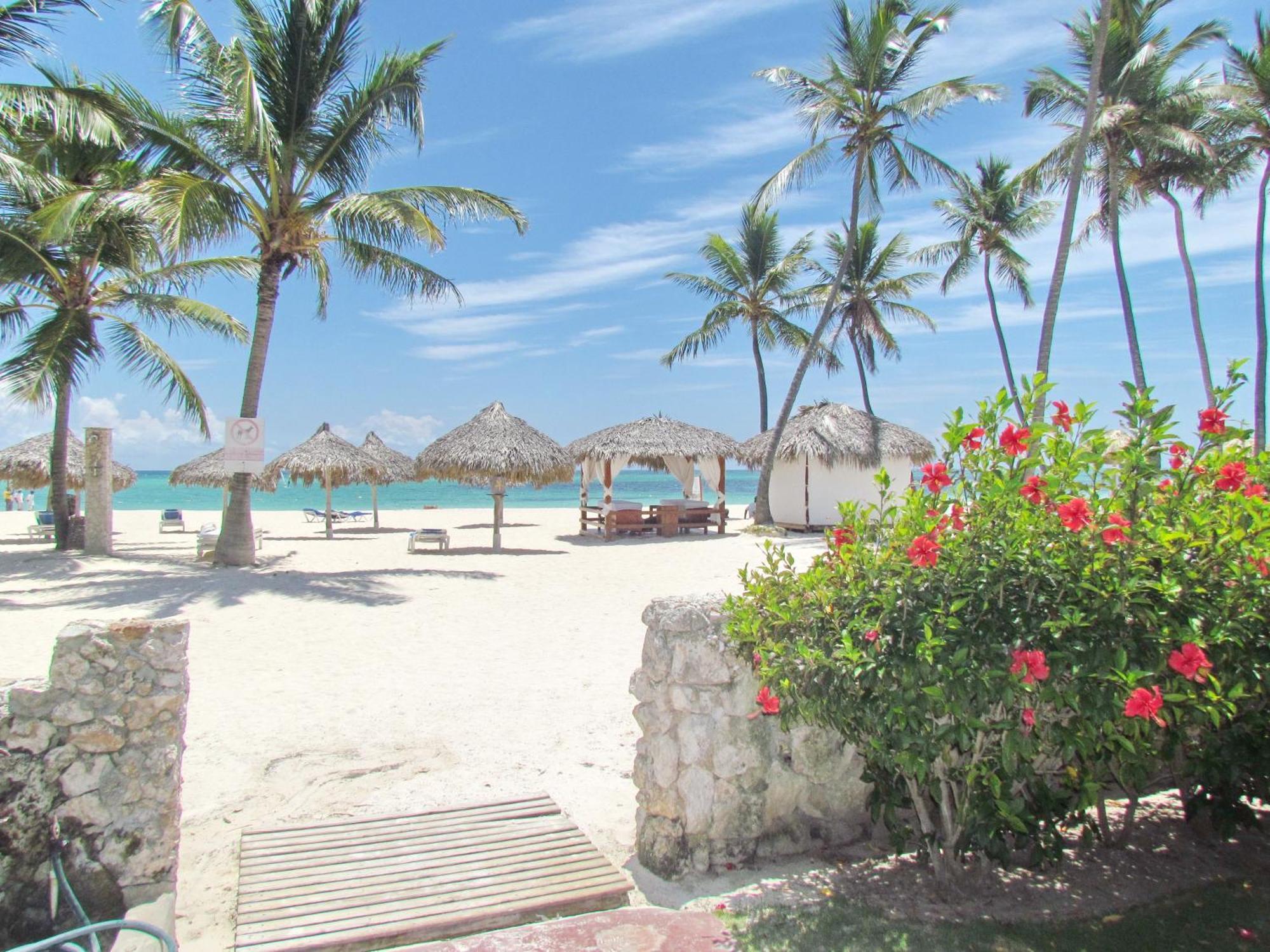 Sunny Deluxe Playa Corales - Wifi, Beach, Pool