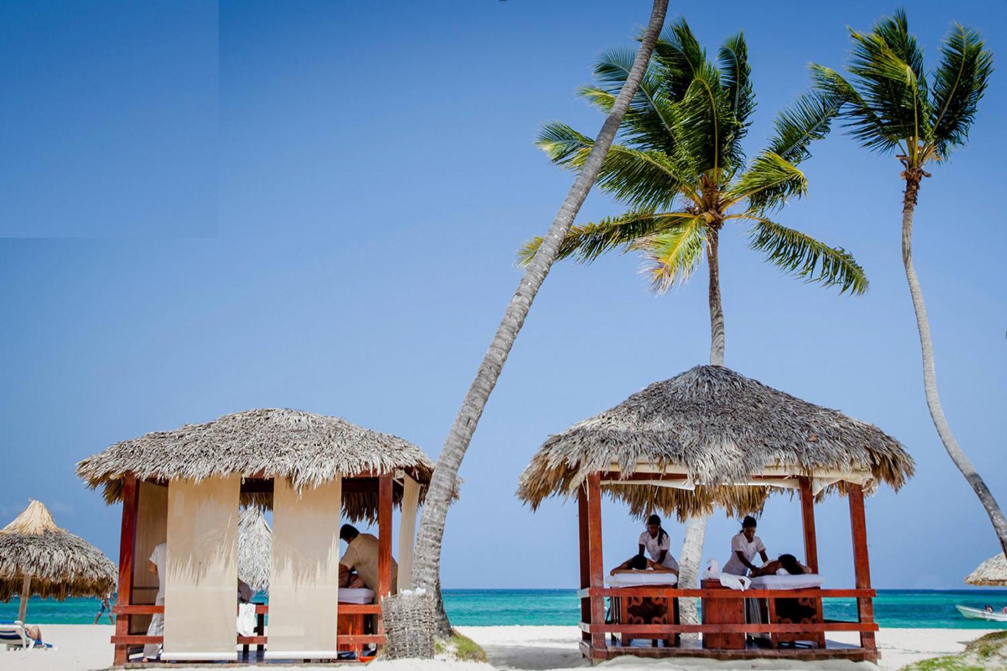 Aparthotel Sunny Deluxe Playa Corales - Wifi, Beach, Pool