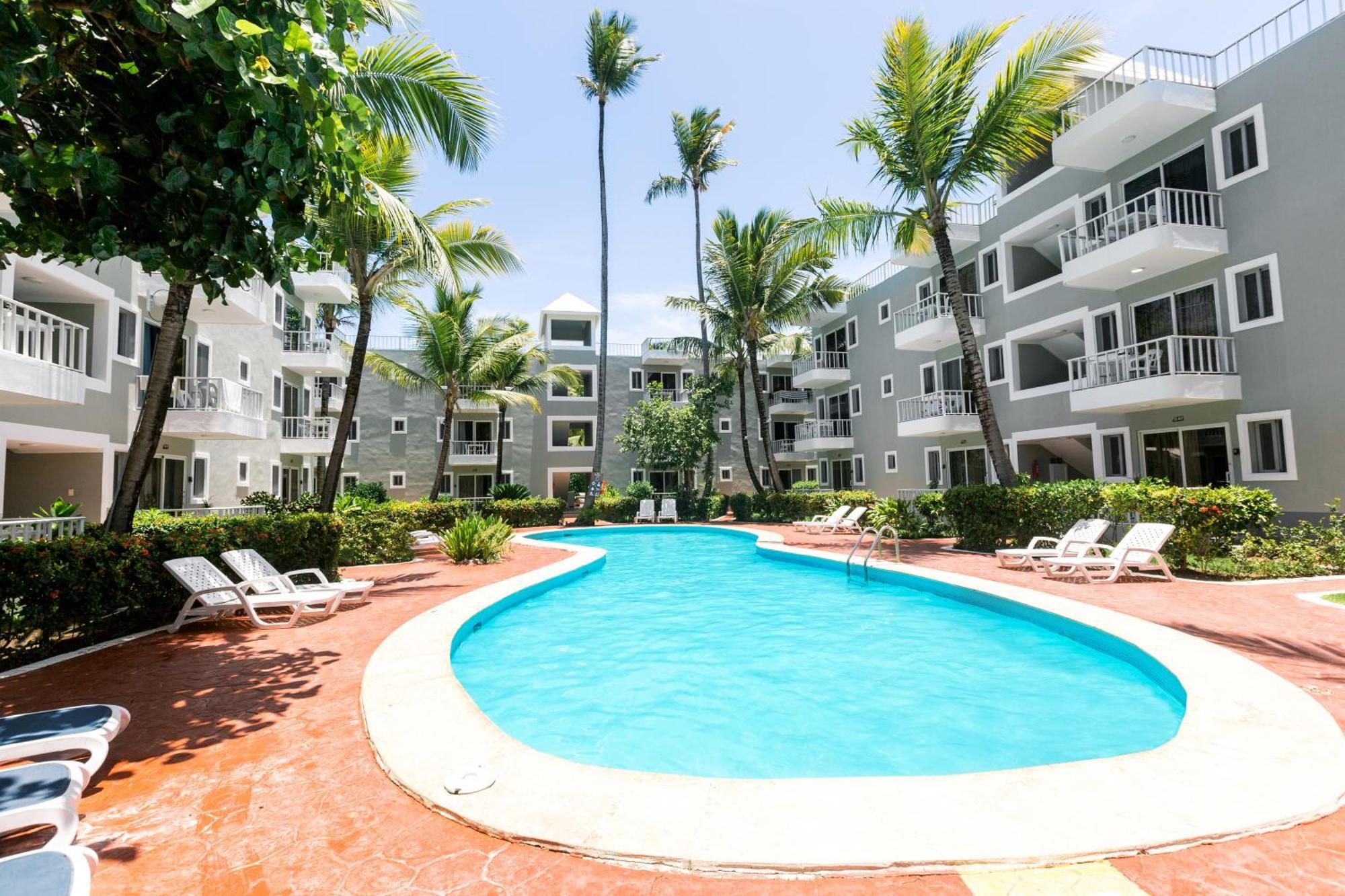Sunny Deluxe Playa Corales - Wifi, Beach, Pool Aparthotel