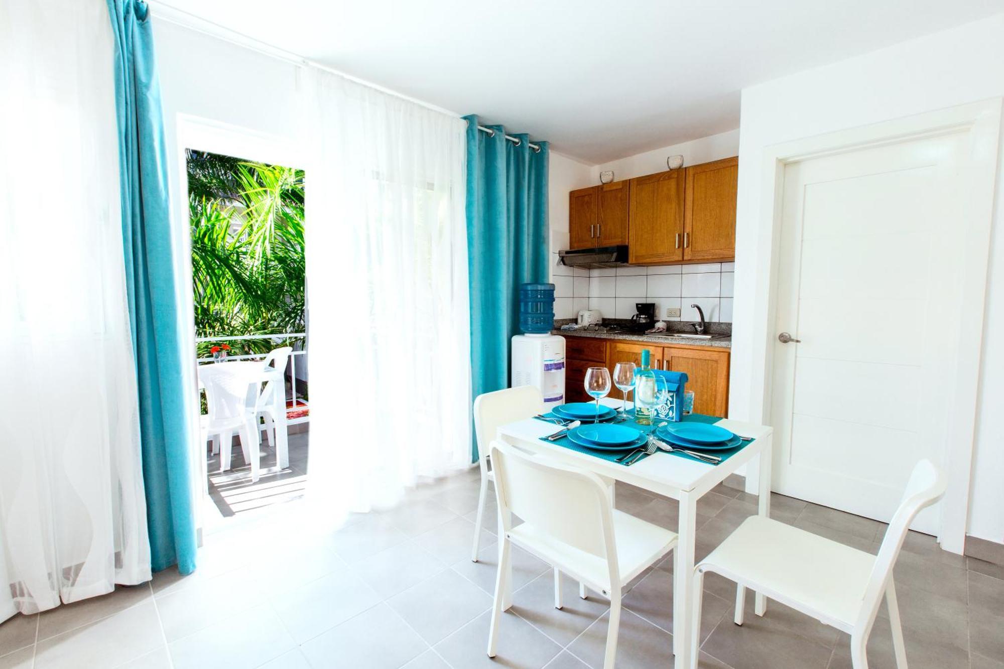 Sunny Deluxe Playa Corales - Wifi, Beach, Pool