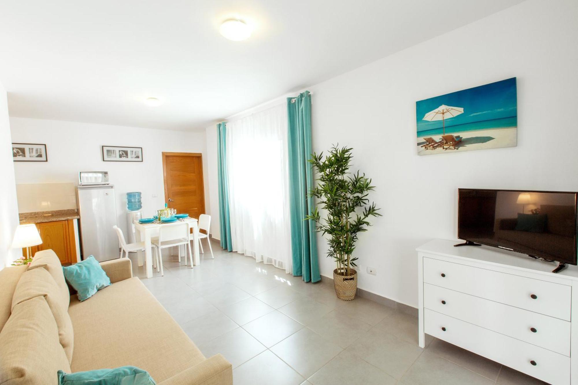 Sunny Deluxe Playa Corales - Wifi, Beach, Pool Punta Cana