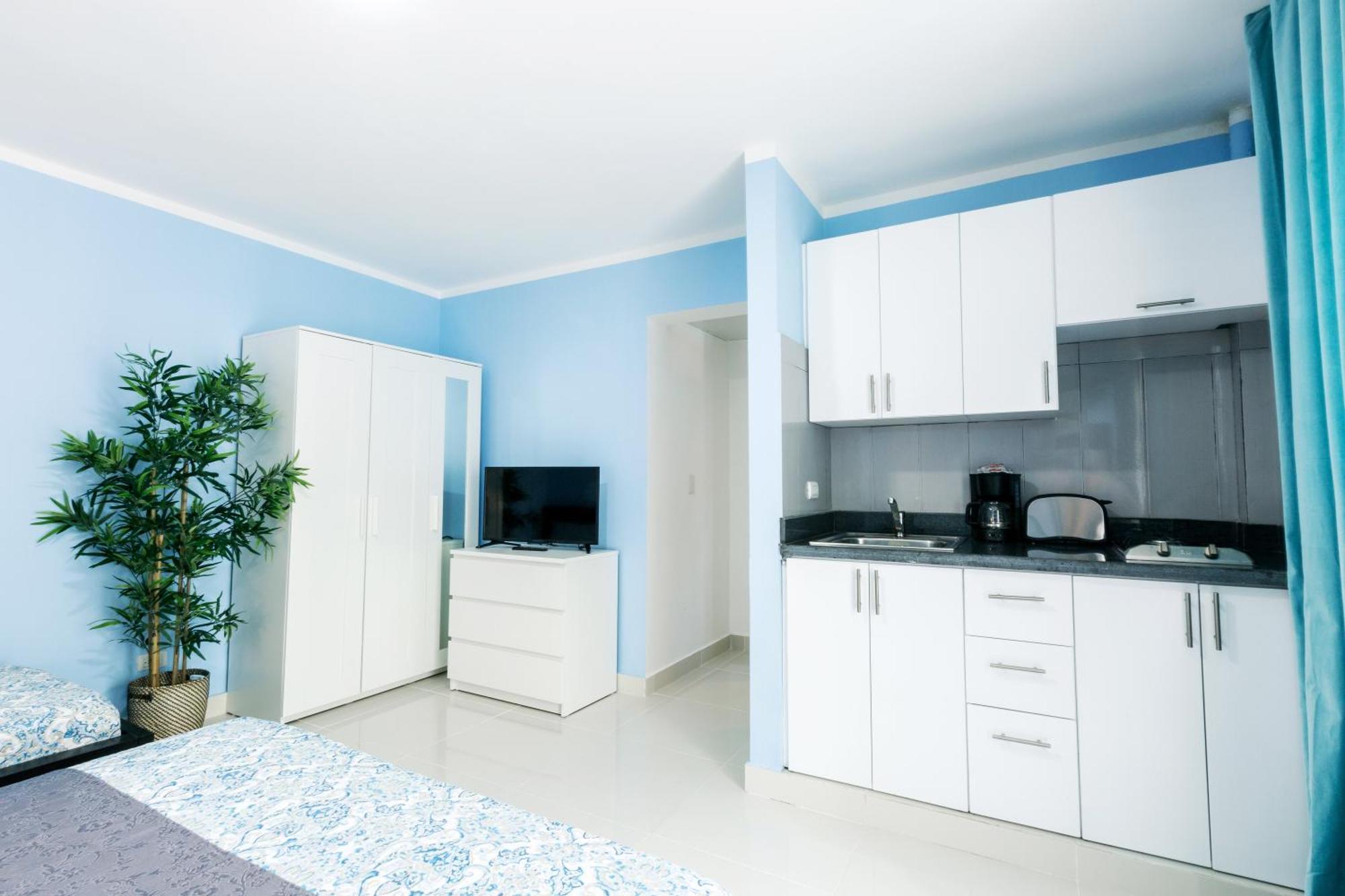 Sunny Deluxe Playa Corales - Wifi, Beach, Pool Aparthotel 5*