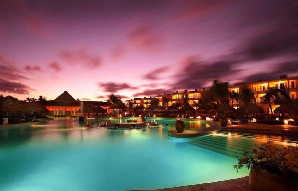 Paradisus (adults Only)