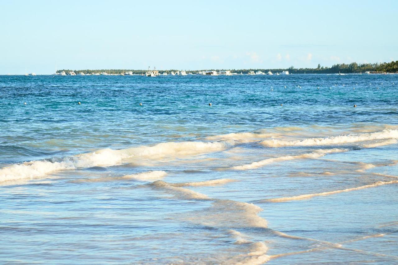 Flor Del Mar Beachfront Aparthotel Punta Cana